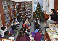 Story Telling in the Library (4)
